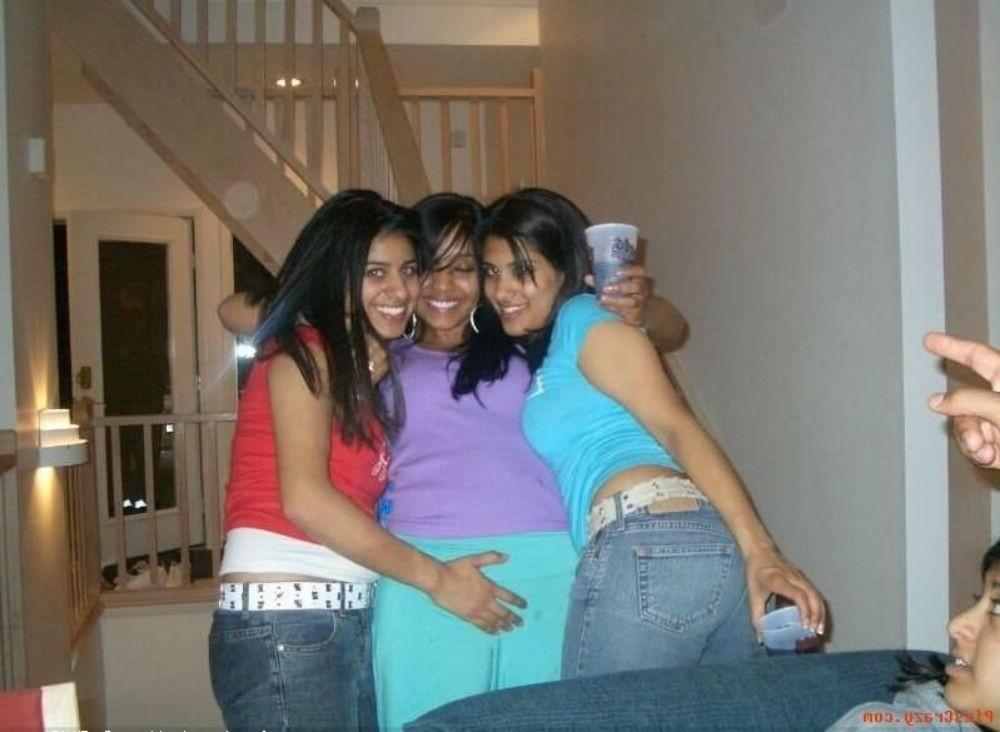 15P Real indian gfs are posing and naked gallery 57