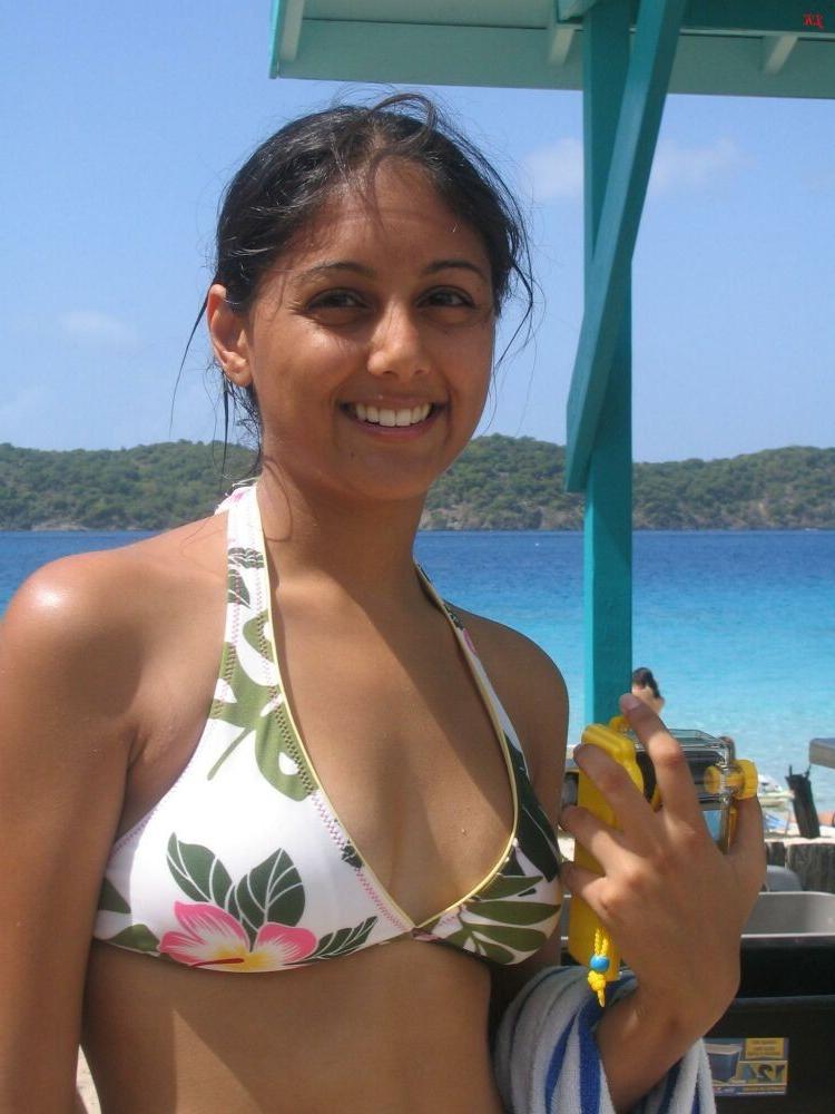 15P Real indian gfs are posing and naked gallery 12