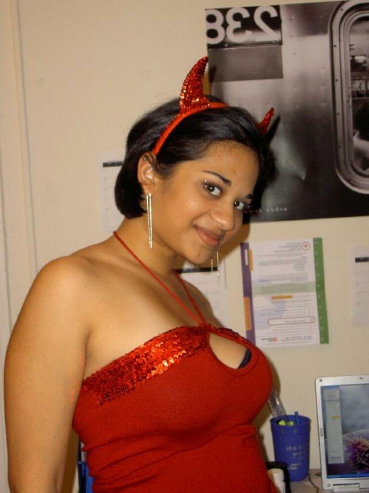 15P Real indian gfs are posing and naked gallery 40