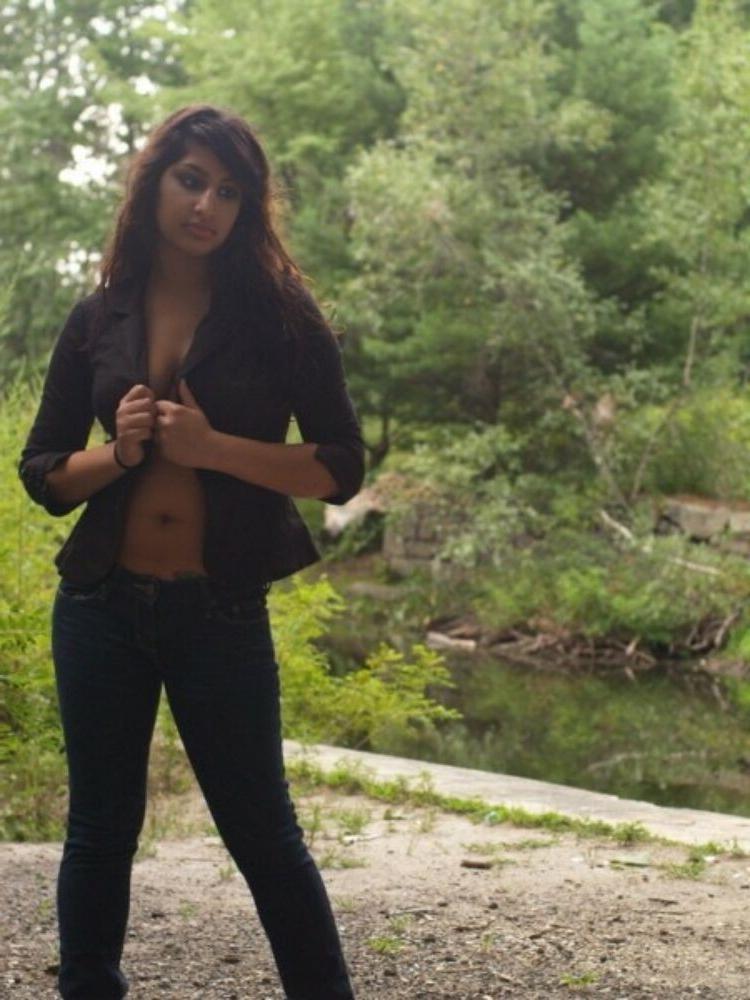 15P Real indian gfs are posing and naked gallery 22