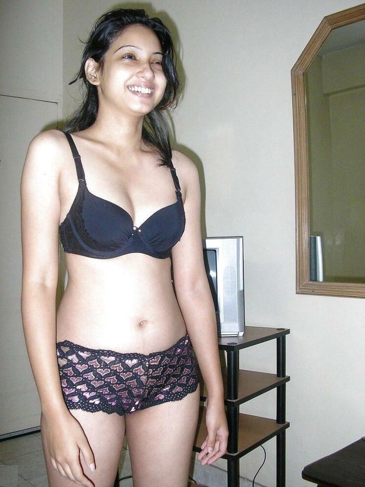 15P Indian gfs are posing and fucking gallery 5