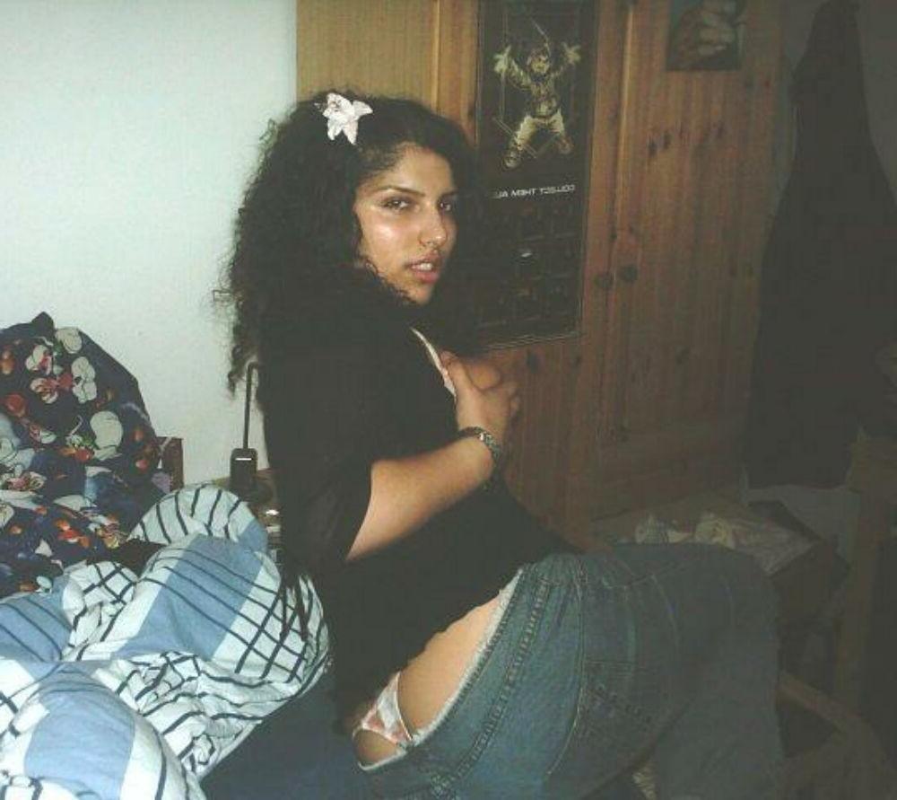 15P Indian gfs are posing and fucking gallery 5