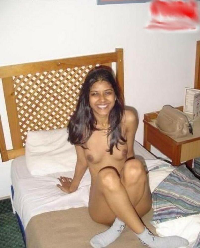15P Exposed indian gfs are posing and fucking gallery 1