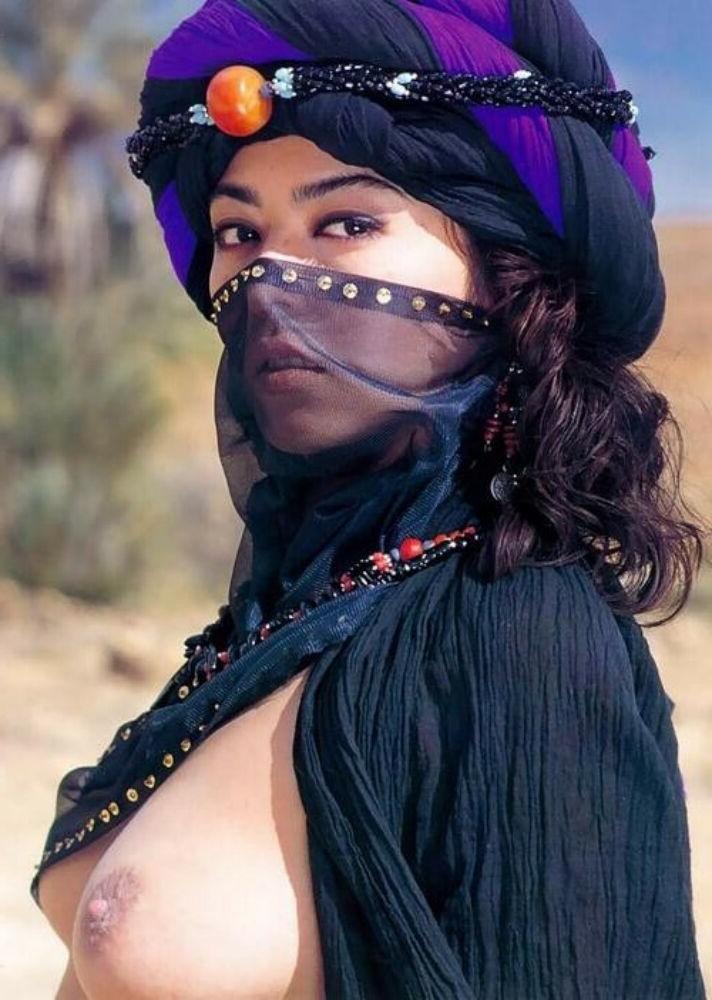 15P Real indian gfs are posing and naked gallery 30
