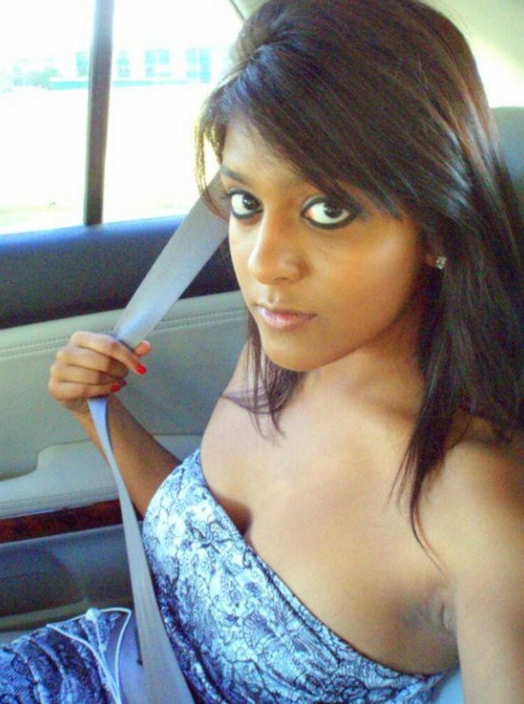 15P Real indian gfs are posing and naked gallery 30