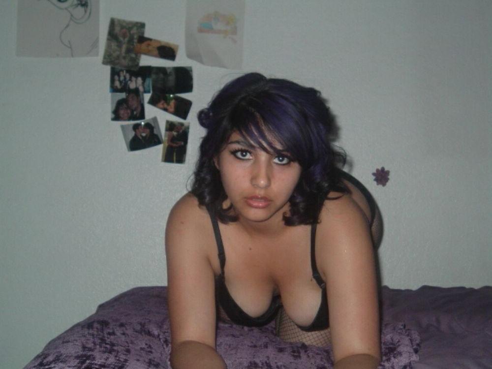 14P Real indian gfs are posing and naked gallery 45
