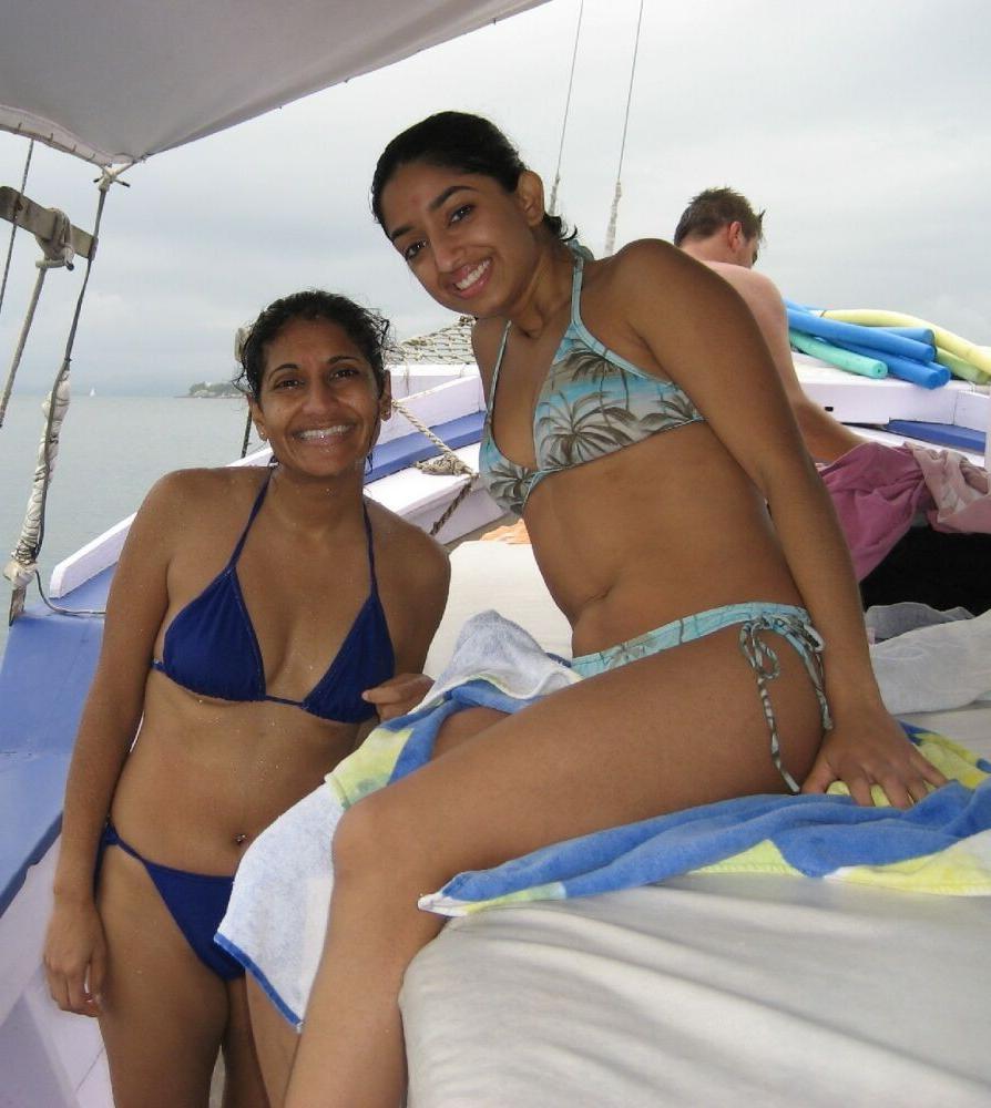 15P Real indian gfs are posing and naked gallery 7