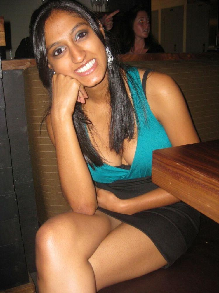 15P Real indian gfs are posing and naked gallery 7