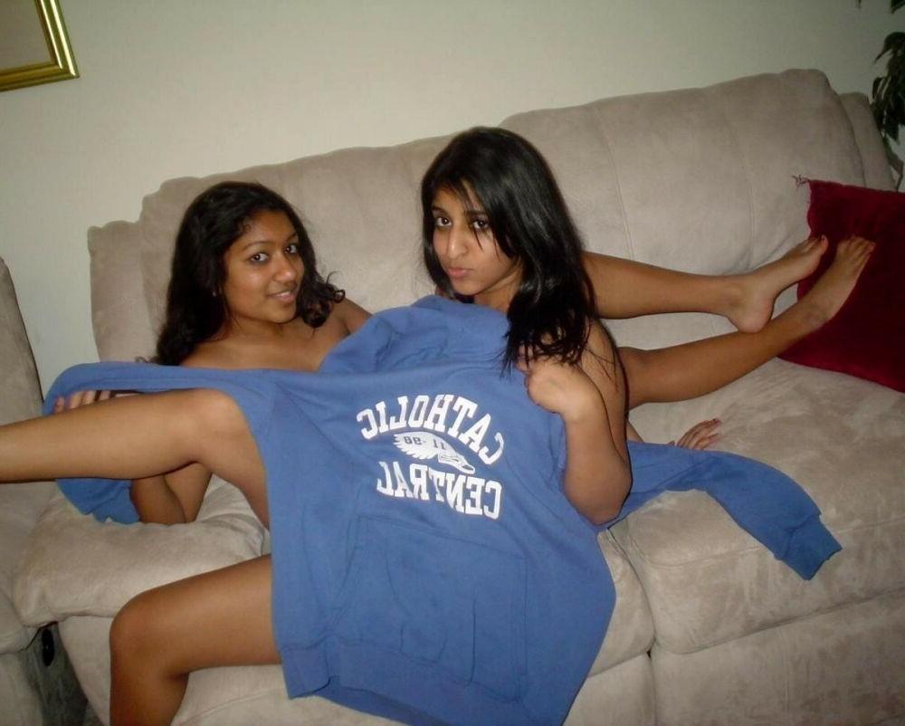 15P Real indian gfs are posing and naked gallery 7