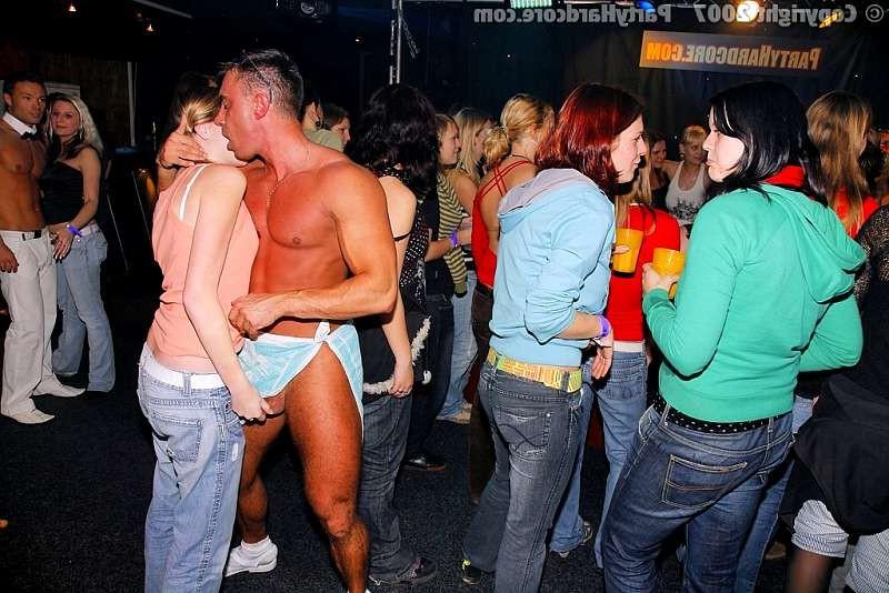 20P Girls are curious for a big black strippers dick at a party