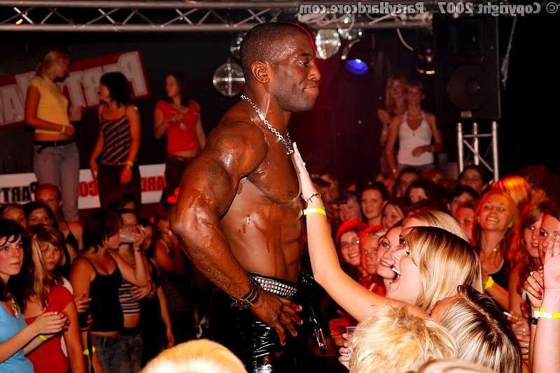 20P Black stripper tasting fresh teens pink pussies