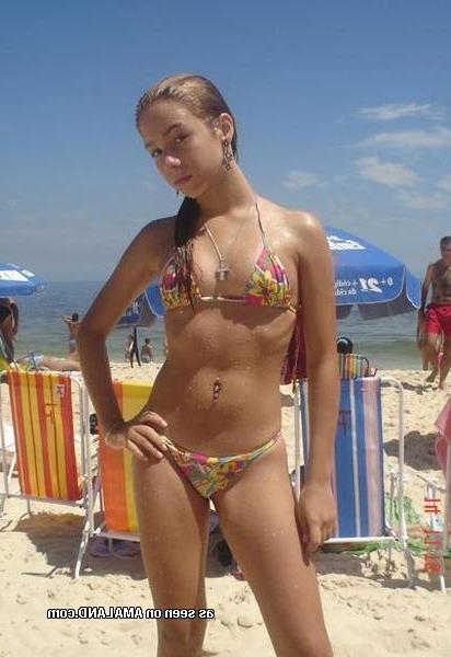 15P Next door Latina teen girlfriends in homemade pix