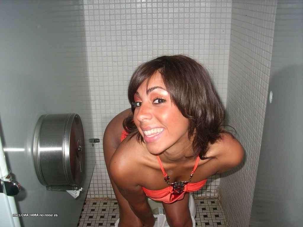 15P Incredible amateur Latina girlfriend collection of homemade pix