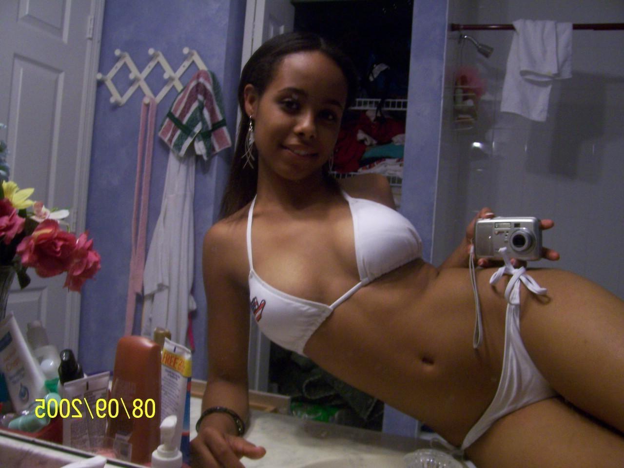15P Stunning barely legal amateur Latina girlfriends in homemade pix
