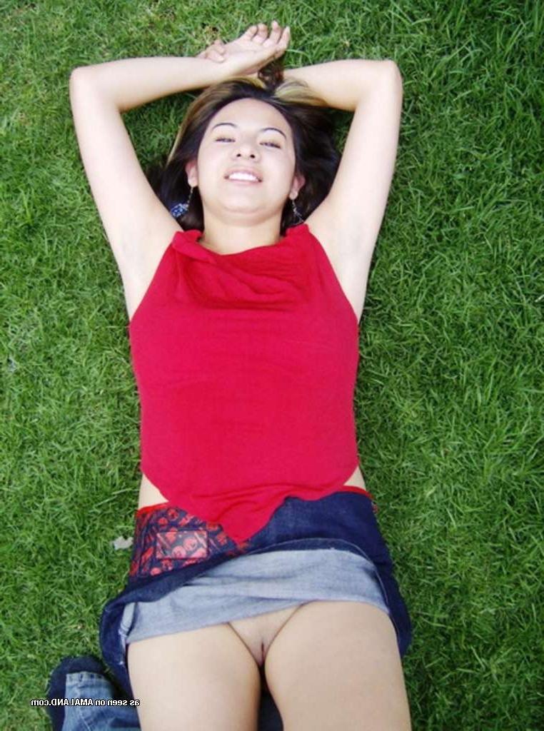 15P Homemade pix of amateur Latina girlfriend showing pussy and ass