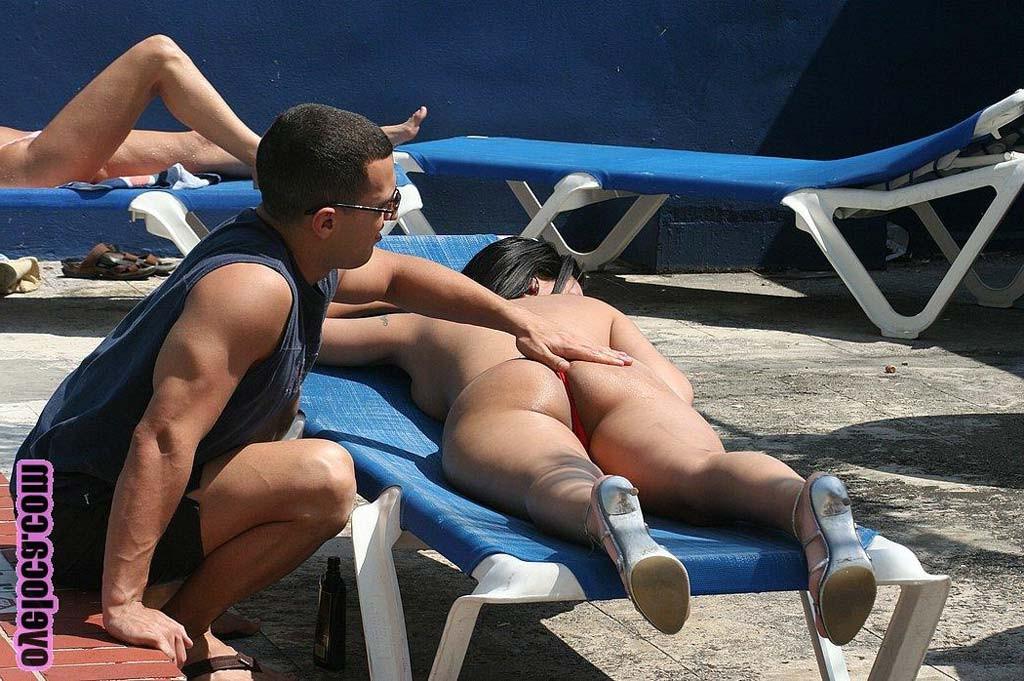 16P Sunning latina babe is getting seduced by stranger