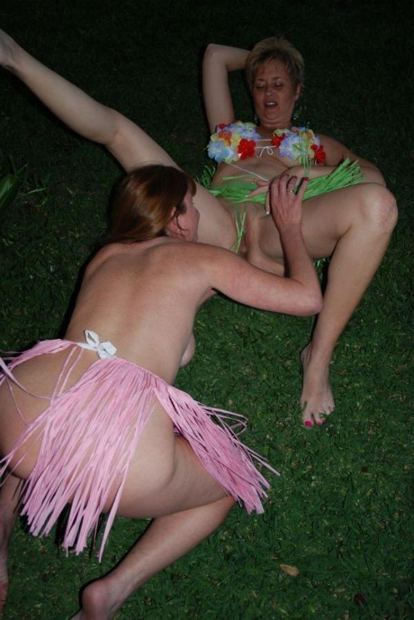 15P Swinger moms licking each other outdoors
