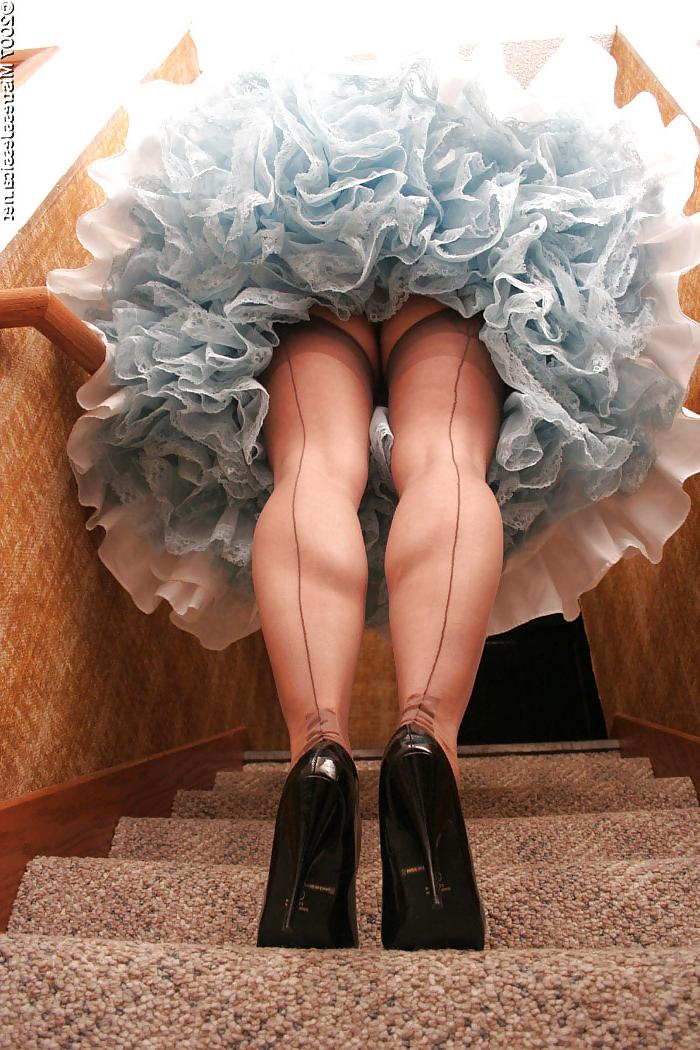 11P Jessica stockings heels tease
