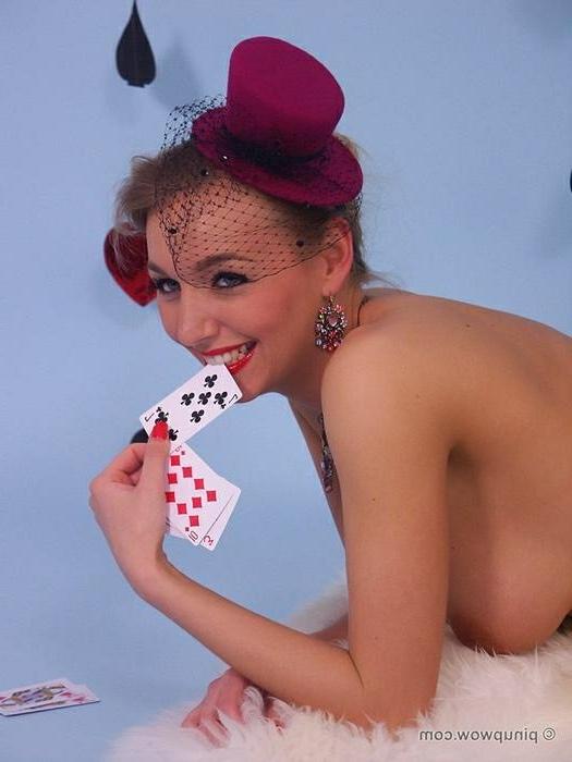 16P Sexy Hayley Marie In Stockings