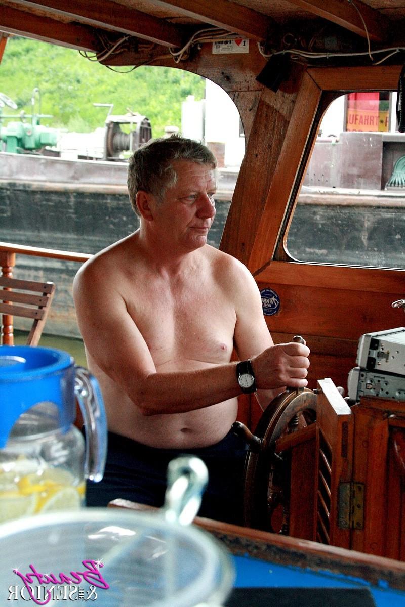 15P Hot willing teen surprises senior captain with sex