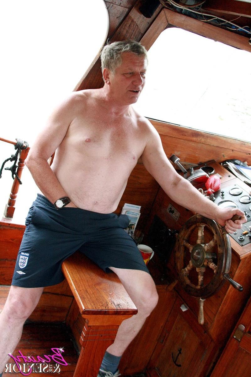 15P Hot willing teen surprises senior captain with sex