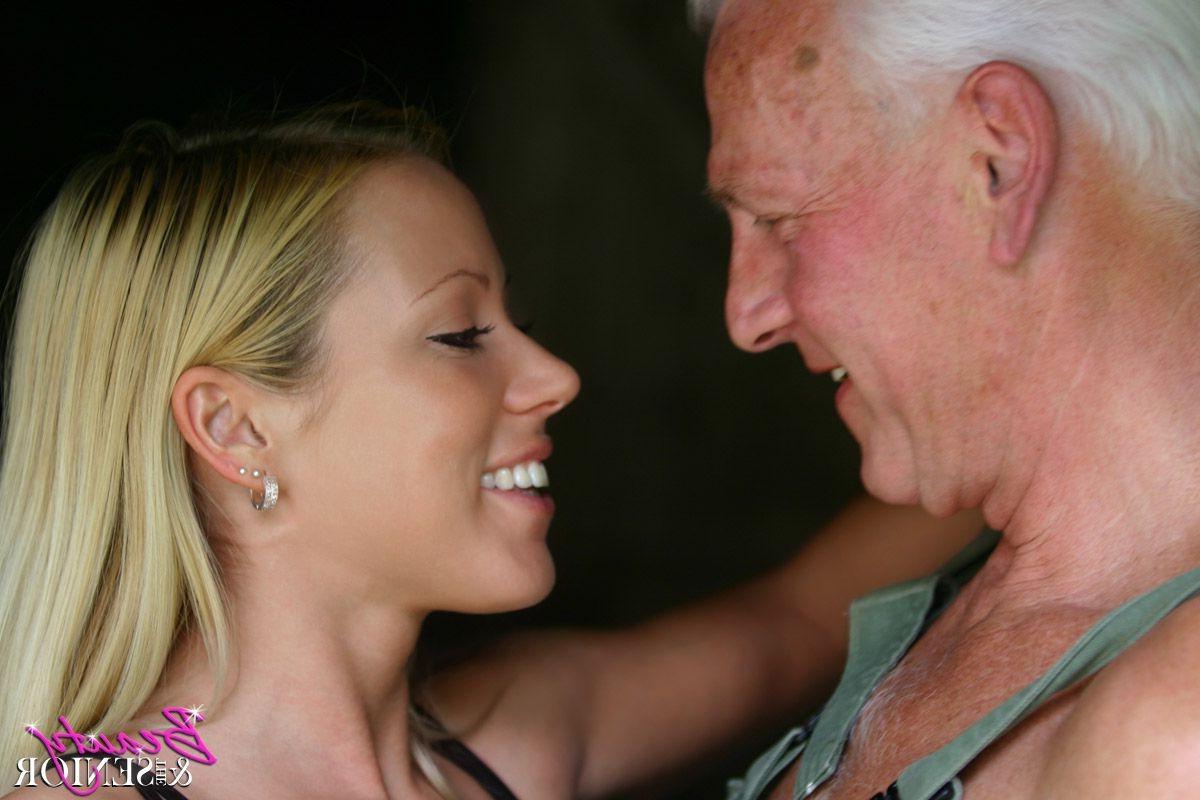 14P Perfect blonde hottie fucked by an older horny man