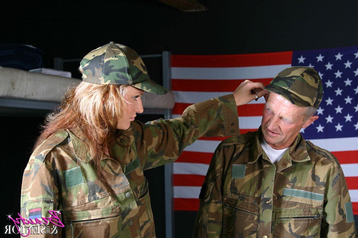 14P Senior soldier fucking a higher ranked teen girl
