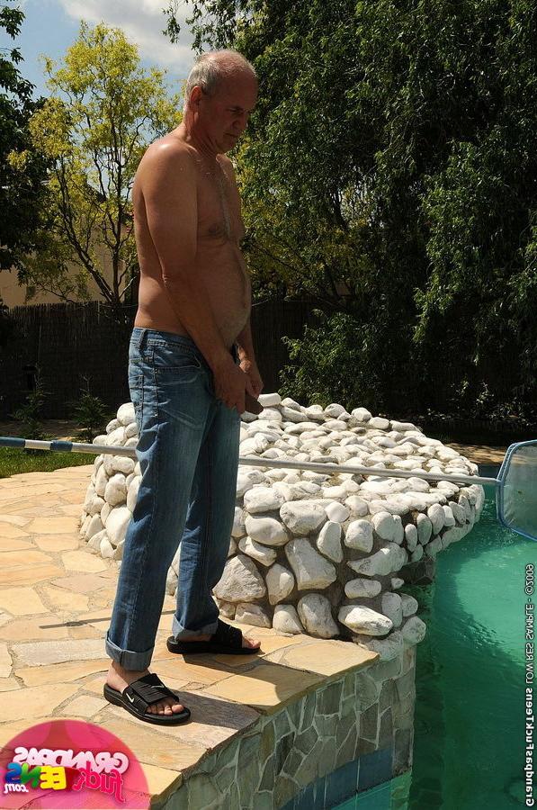 16P Old pool guy gets lucky