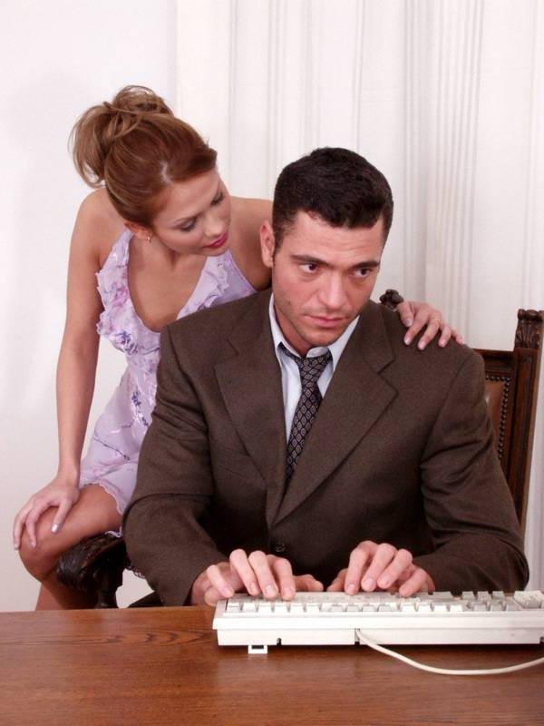 16P Secretary gets hard office fucked by her boss