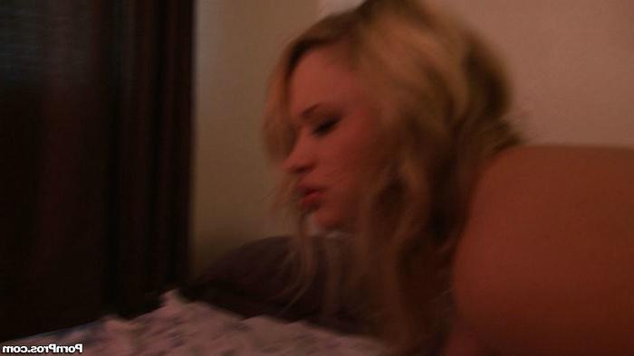 12P Uh Oh, She Don't Like It