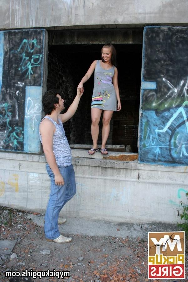 20P Nice lady met at the street and seduced to suck two cocks