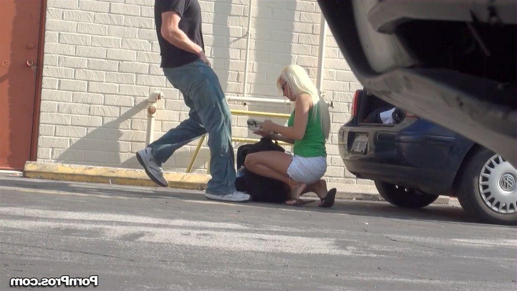 12P Pornstar Jacky Joy getting pranked by a stalker