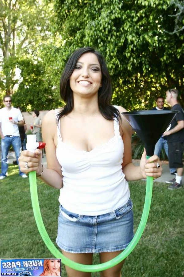 15P Adrianna Faust wasting college years drinking and fucking