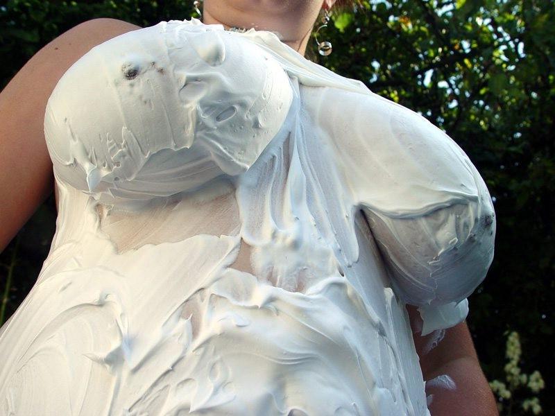 16P Naturally busty babe lathers in whip cream