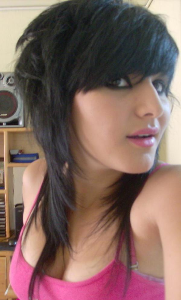 15P Horny emo teen girlfriends posing in selfpics