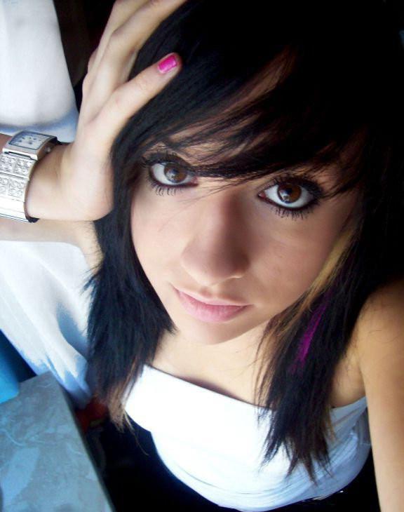 15P Horny emo teen girlfriends posing in selfpics