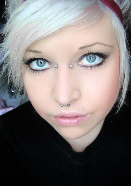 15P Horny emo teen girlfriends posing in selfpics