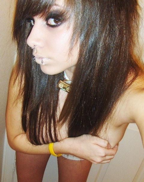 15P Pierced emo teen girlfriends in selfpics