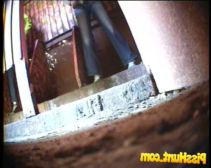 14P Two sexy girls peeing in front of perverted voyeur 