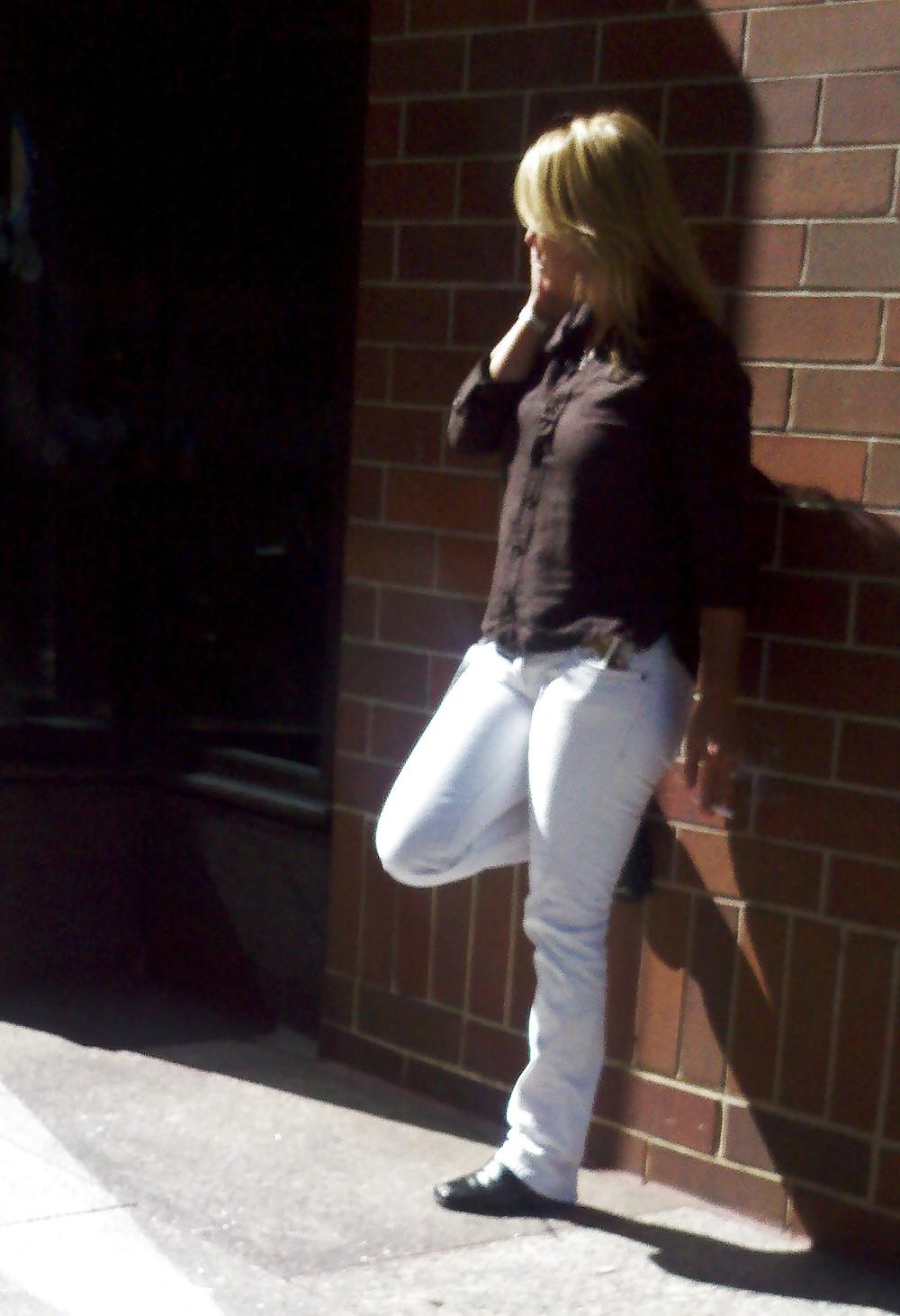 12P Philly Girls in the Street 2