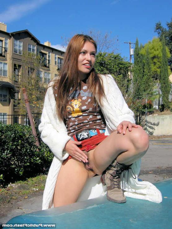 16P Lil Latina Flashes Rock Hard Nipples in Chilly Air