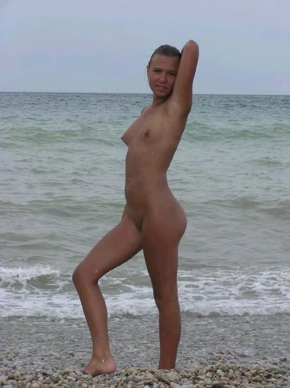 12P Real nudists nude on the local beach