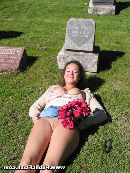 16P Nice Big Tits and Naughty Pink Bits Bared Outdoors in Graveyard