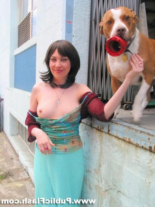 16P Exhibitionistic Eva Has Fun Flashing Her Cute Body For Workers