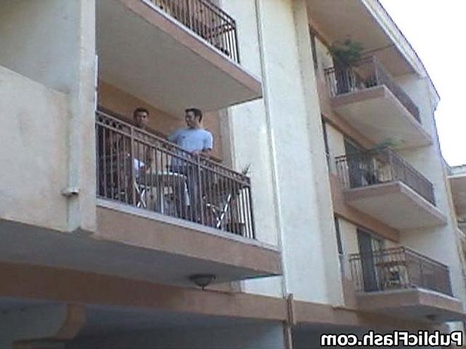 16P Big Bouncy Boobs Flashed For Happy Neighbors Outdoors on Balcony