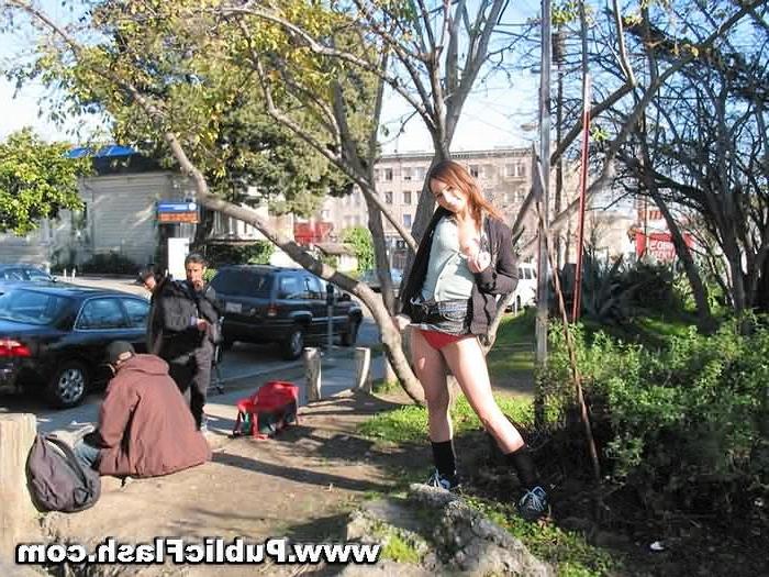 16P Berkeley Babe Behaving Badly Flashes Tits Ass n Pussy On Campus