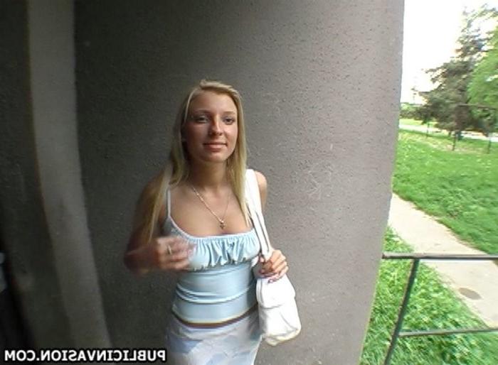 16P teen get seduced to blows stranger cock on public