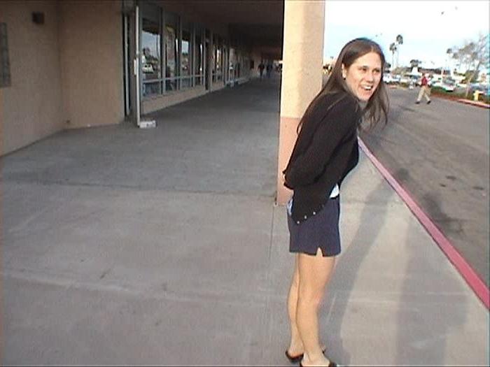 16P Strip Mall Stripper Flashes Her Cute Ass n Titties