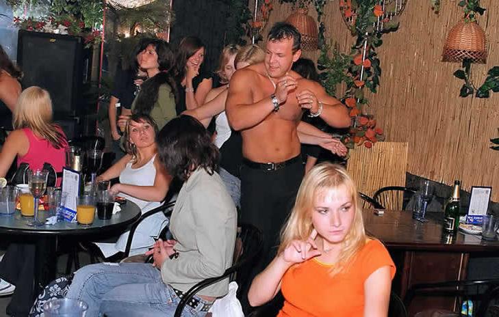 15P wild babes give blowjobs and fuck stripper cock