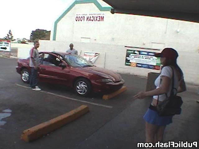16P Newbee Flashes Corner Store Patrons in Parking Lot